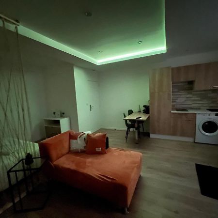 Appartement Luxe Jaune Сент-Етьєн Екстер'єр фото