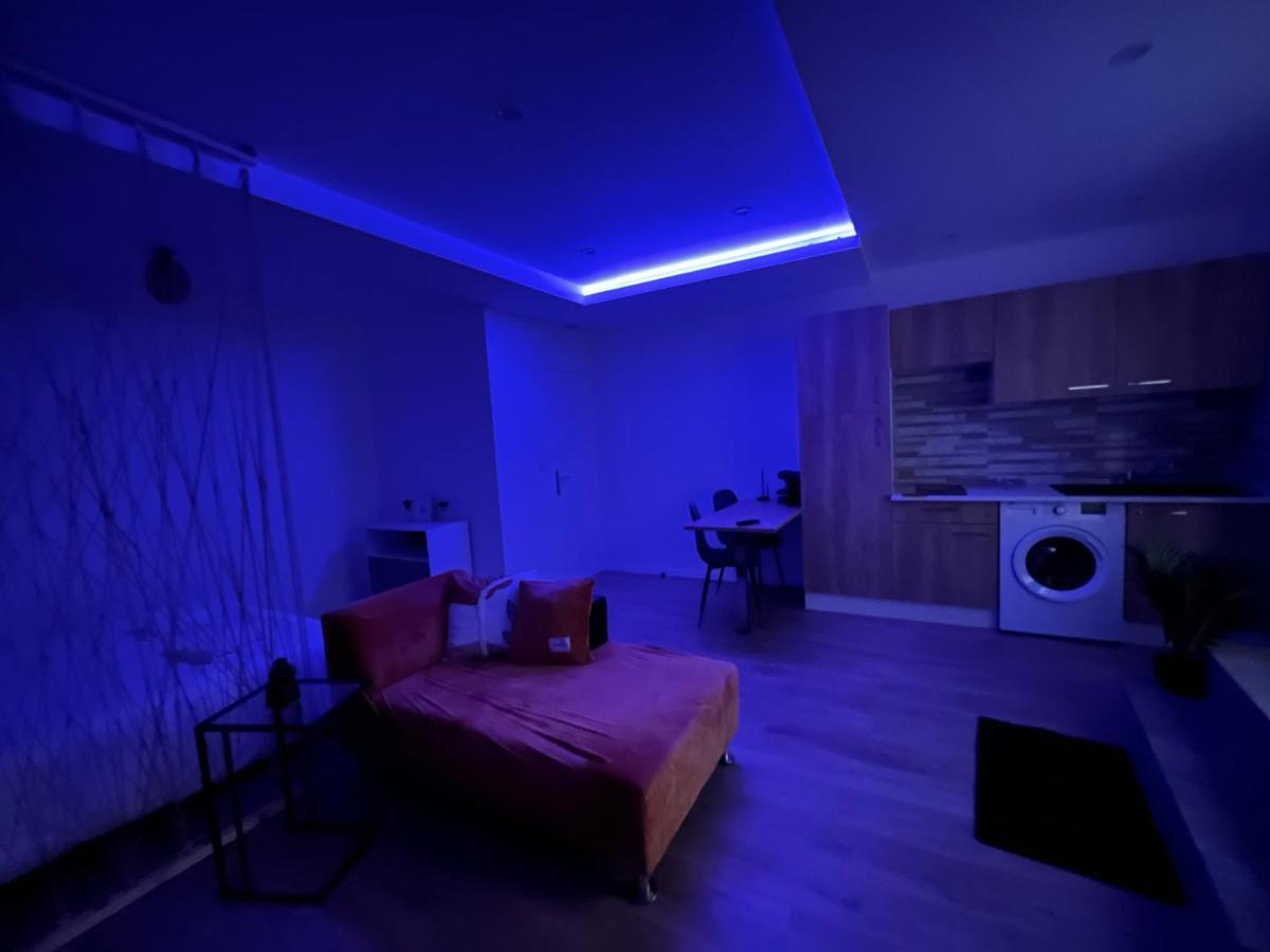 Appartement Luxe Jaune Сент-Етьєн Екстер'єр фото