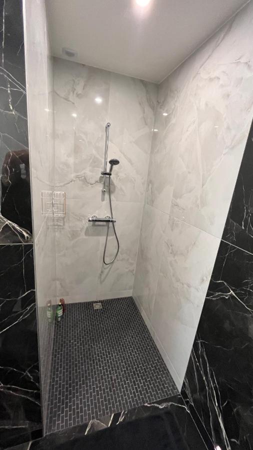 Appartement Luxe Jaune Сент-Етьєн Екстер'єр фото